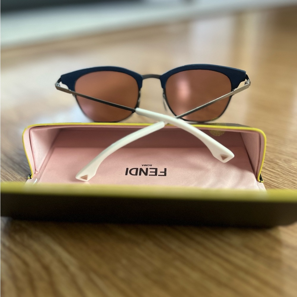 Brand new FENDI Sunglasses org$520